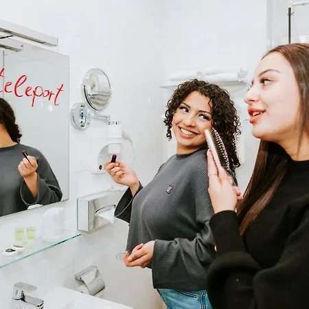 Teleport Szálloda 3*